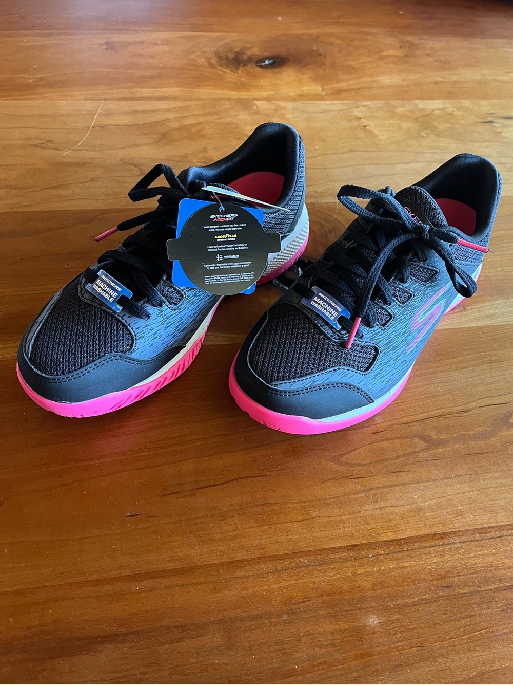 Skechers Viper Court Pickleball Shoes - Size 6.5 - Black/Pink - NEW WITH TAGS